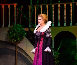 Собака на сене