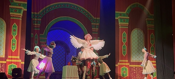 Незабываемый полет в мир волшебства: «Летучий корабль» «приземлился» в пятигорском театре оперетты.