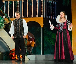 Собака на сене