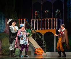 Собака на сене