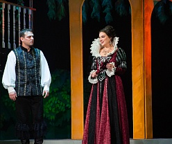 Собака на сене