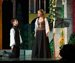 Собака на сене