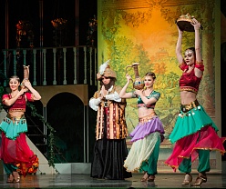 Собака на сене