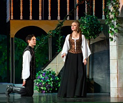 Собака на сене