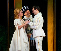 Собака на сене