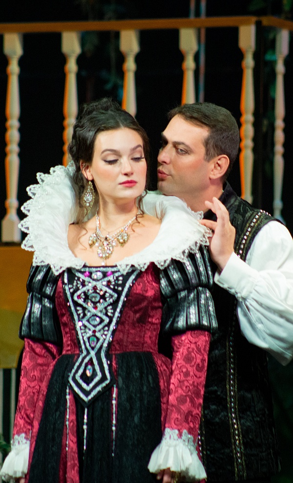 Собака на сене