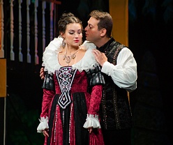 Собака на сене