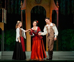 Собака на сене