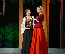 Собака на сене